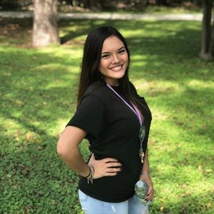 Meet your Posher, Candice